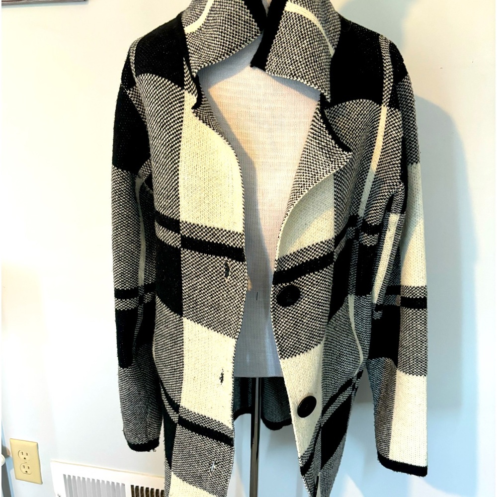 Jon & Anna Buffalo Check cardigan sweater M